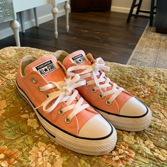 Converse Shoes - Converse All Star low pink like new sz 7